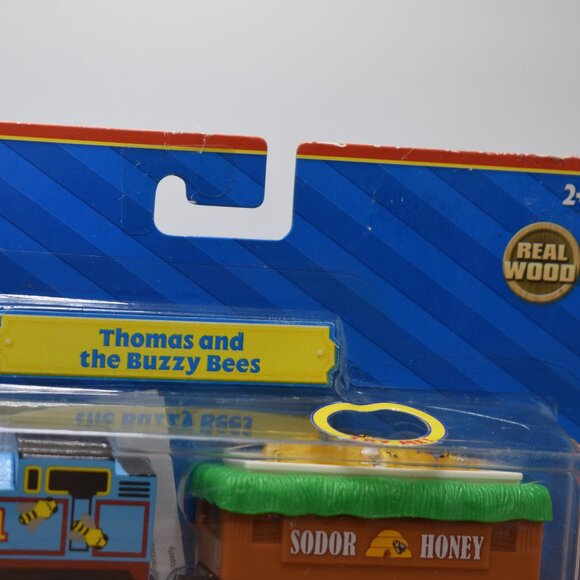Thomas and the Buzzy Bees Sodor Honey Thomas & Friends Wooden Railway Train New - Picture 5 of 11